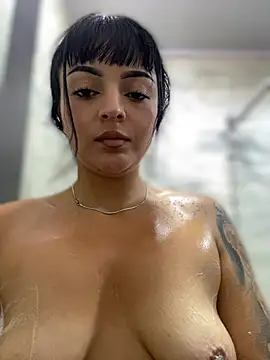 Snapshot of Dulce__Boyd chatting on 02/12/25, 01:48 Dulce  Boyd online show from 02/12/25, 01:48