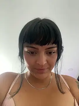 Snapshot of Dulce__Boyd chatting on 02/16/25, 08:11 Dulce  Boyd online show from 02/16/25, 08:11