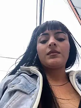 Snapshot of Dulce__Boyd chatting on 02/24/25, 01:31 Dulce  Boyd online show from 02/24/25, 01:31