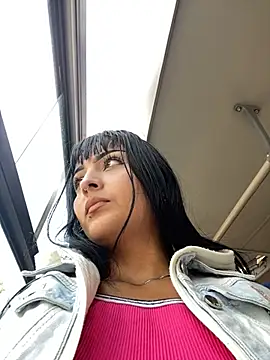 Snapshot of Dulce__Boyd chatting on 02/26/25, 01:41 Dulce  Boyd online show from 02/26/25, 01:41