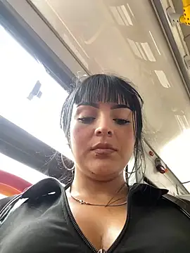 Snapshot of Dulce__Boyd chatting on 03/03/25, 01:53 Dulce  Boyd online show from 03/03/25, 01:53