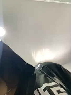 Snapshot of Dulce__Boyd chatting on 09/18/25, 01:35 Dulce  Boyd online show from 09/18/25, 01:35