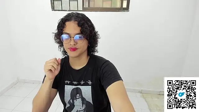 Snapshot of Diane_blossom chatting on 11/18/25, 06:01 Diane blossom online show from 11/18/25, 06:01