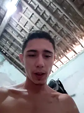 Snapshot of shuelldin chatting on 04/10/26, 10:31 shuelldin online show from 04/10/26, 10:31