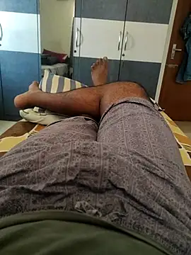 Snapshot of Tamil_small_cock chatting on 04/26/26, 08:23 Tamil small cock online show from 04/26/26, 08:23