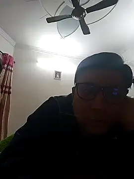 innocentboy1987 online show from 03/04/25, 04:49