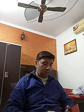 innocentboy1987 online show from 11/07/25, 08:03