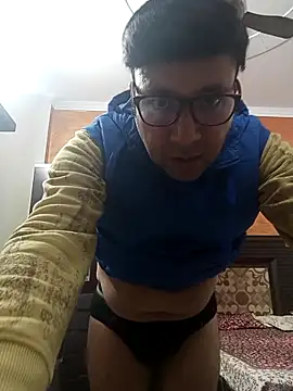 innocentboy1987 online show from 11/27/25, 06:04