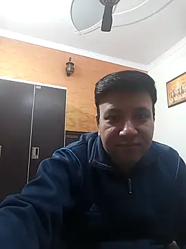 innocentboy1987 online show from 12/17/25, 05:24