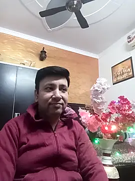 innocentboy1987 online show from 12/23/25, 04:54