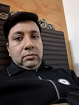 innocentboy1987 online show from 02/13/26, 05:25