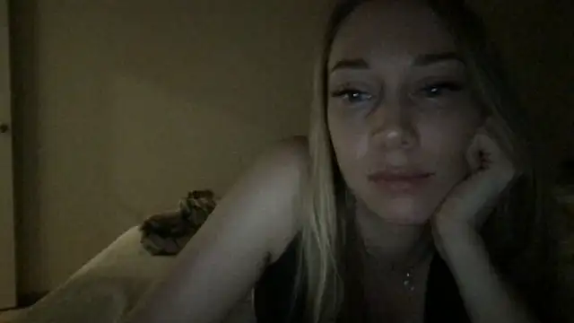 Snapshot of Engel_13 chatting on 02/21/25, 03:43 Engel 13 online show from 02/21/25, 03:43