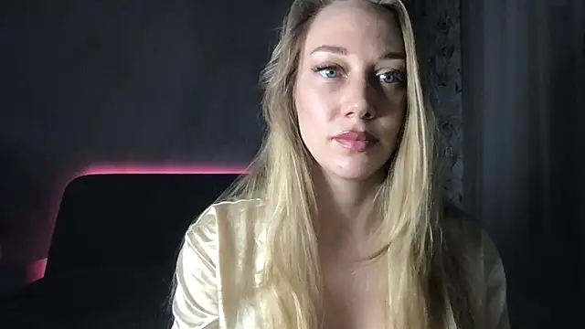 Snapshot of Engel_13 chatting on 03/02/25, 06:19 Engel 13 online show from 03/02/25, 06:19