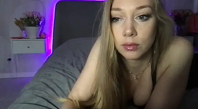 Snapshot of Engel_13 chatting on 03/11/25, 09:34 Engel 13 online show from 03/11/25, 09:34