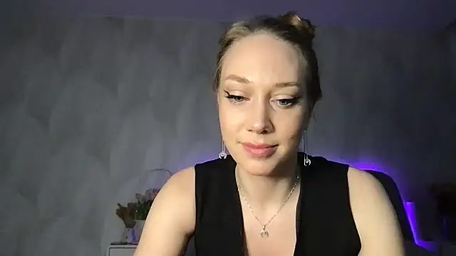 Snapshot of Engel_13 chatting on 03/12/25, 11:53 Engel 13 online show from 03/12/25, 11:53