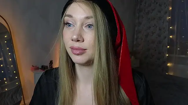 Snapshot of Engel_13 chatting on 12/14/25, 01:38 Engel 13 online show from 12/14/25, 01:38