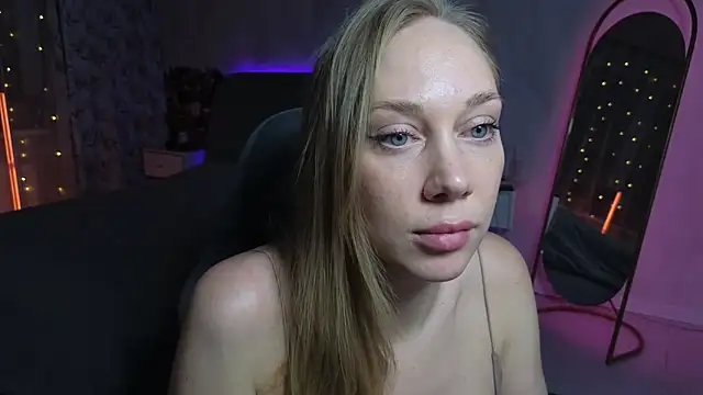 Snapshot of Engel_13 chatting on 02/07/26, 04:43 Engel 13 online show from 02/07/26, 04:43