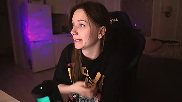 alexa feels  online show from 03/16/25, 06:34