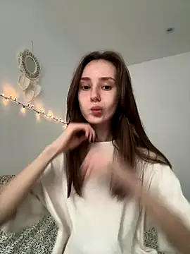 RosieMills online show from 12/16/25, 03:28