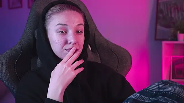 PhilippaAdamas online show from 02/23/25, 02:51