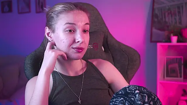 PhilippaAdamas online show from 02/23/25, 05:56