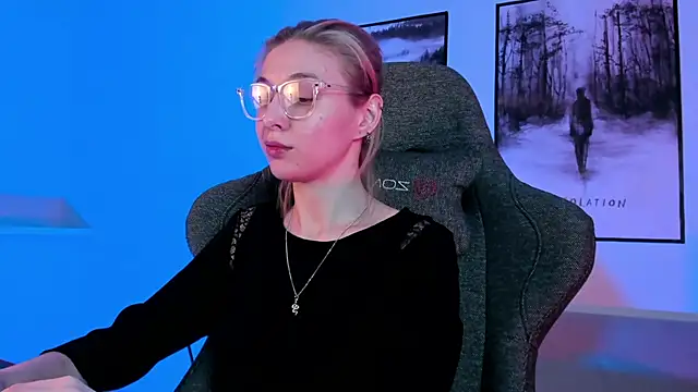 PhilippaAdamas online show from 03/06/25, 05:46