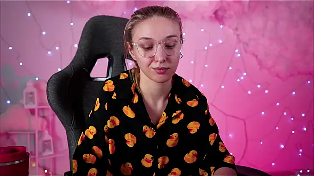 PhilippaAdamas online show from 03/08/25, 08:55