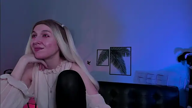 PhilippaAdamas online show from 03/13/25, 08:48