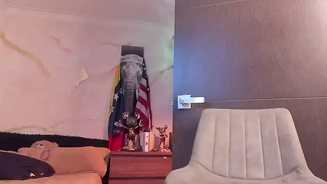 Snapshot of bakersboyssexys chatting on 03/17/26, 04:50 bakersboyssexys online show from 03/17/26, 04:50