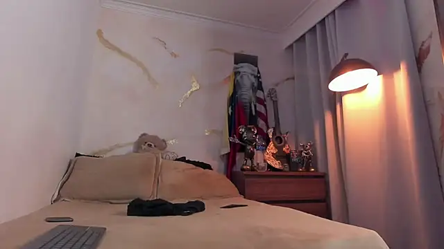 Snapshot of bakersboyssexys chatting on 03/20/26, 01:32 bakersboyssexys online show from 03/20/26, 01:32