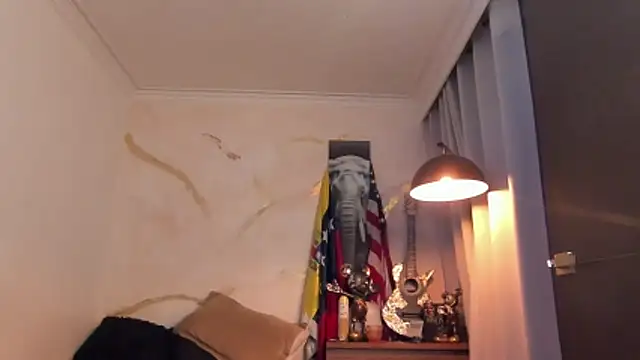 Snapshot of bakersboyssexys chatting on 03/26/26, 03:34 bakersboyssexys online show from 03/26/26, 03:34