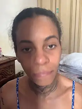 Snapshot of casalshowtime2 chatting on 11/17/25, 11:38 casalshowtime2 online show from 11/17/25, 11:38