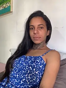 Snapshot of casalshowtime2 chatting on 11/18/25, 10:20 casalshowtime2 online show from 11/18/25, 10:20