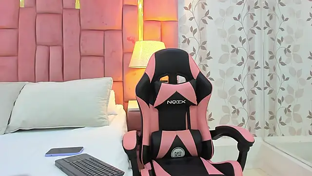 ArianaFranco online show from 03/04/25, 12:33