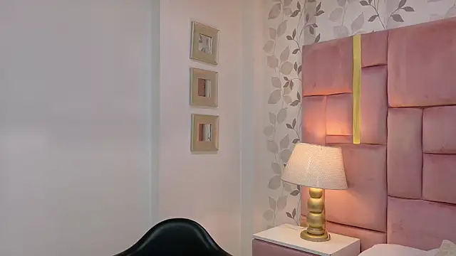 Snapshot of ArianaFranco chatting on 07/08/26, 01:48 ArianaFranco online show from 07/08/26, 01:48