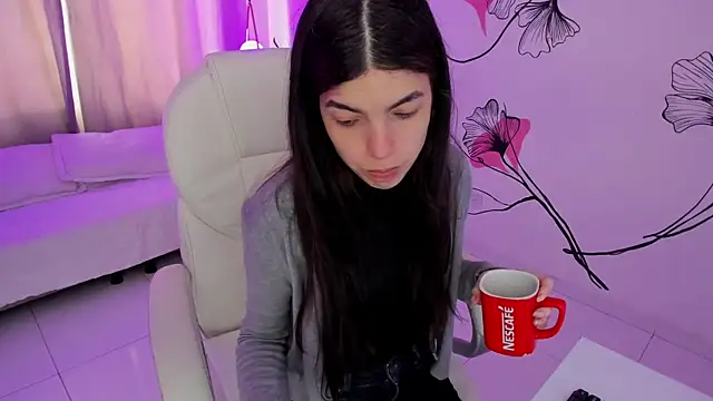 Isabela Fiorelli online show from 12/16/25, 01:05