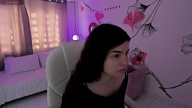 Isabela Fiorelli online show from 05/07/26, 01:38