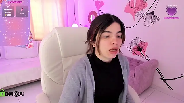 Isabela Fiorelli online show from 06/16/26, 01:58