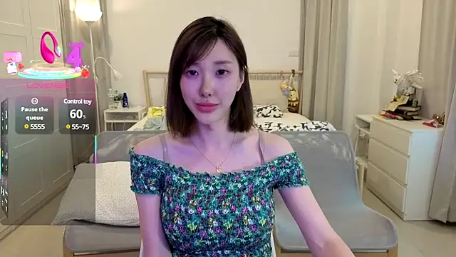 joycemilka online show from 03/13/25, 09:54