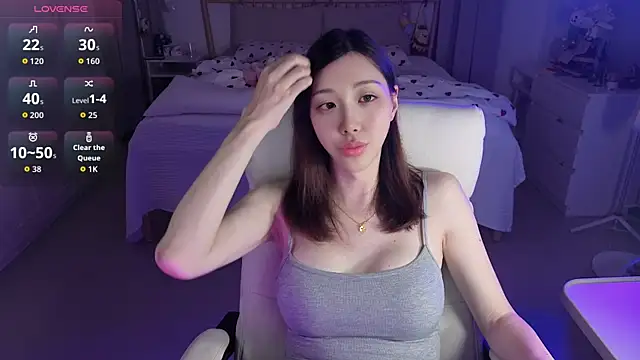 Snapshot of joycemilka chatting on 02/13/26, 01:40 joycemilka online show from 02/13/26, 01:40