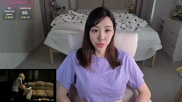 Snapshot of joycemilka chatting on 03/04/26, 05:24 joycemilka online show from 03/04/26, 05:24
