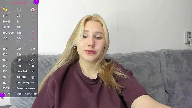 Snapshot of And1sa chatting on 01/11/26, 03:28 And1sa online show from 01/11/26, 03:28