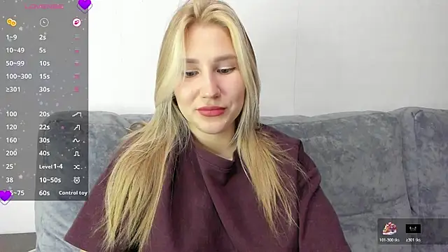 Snapshot of And1sa chatting on 01/14/26, 11:27 And1sa online show from 01/14/26, 11:27