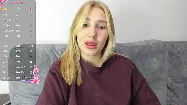 Snapshot of And1sa chatting on 04/03/26, 03:32 And1sa online show from 04/03/26, 03:32