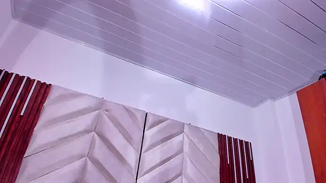 Snapshot of aprilvagner03 chatting on 09/27/25, 09:42 aprilvagner03 online show from 09/27/25, 09:42