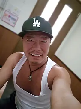 Snapshot of futomara chatting on 07/12/26, 09:11 futomara online show from 07/12/26, 09:11