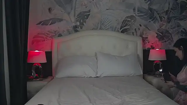 Snapshot of MaeveMoon chatting on 02/03/26, 06:13 MaeveMoon online show from 02/03/26, 06:13