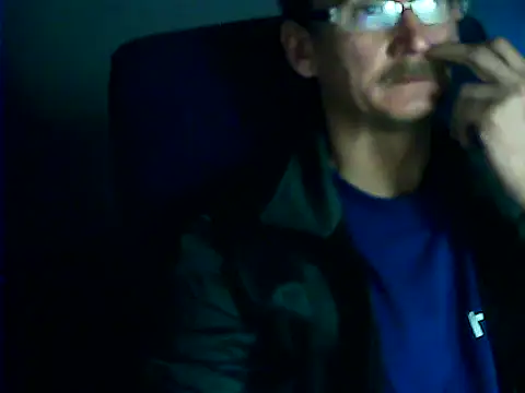 Snapshot of igracek30 chatting on 03/19/26, 05:39 igracek30 online show from 03/19/26, 05:39