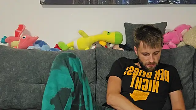 ademandjulia online show from 09/29/25, 08:24