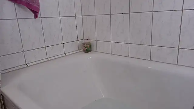 ademandjulia online show from 10/05/25, 10:02